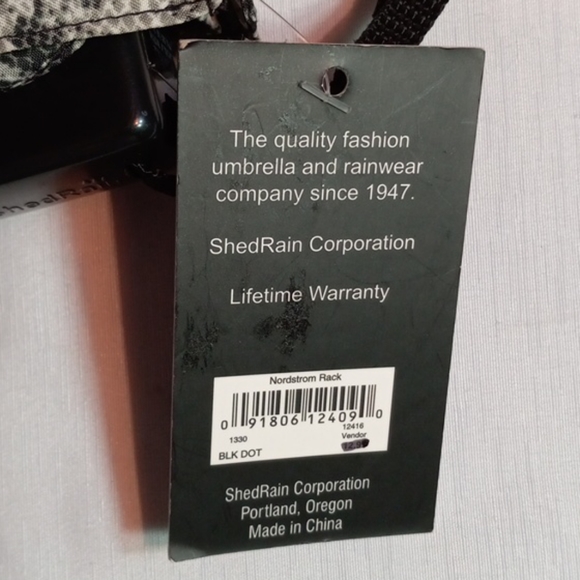 Shed Rain Flatware Umbrella - Picture 4 of 6